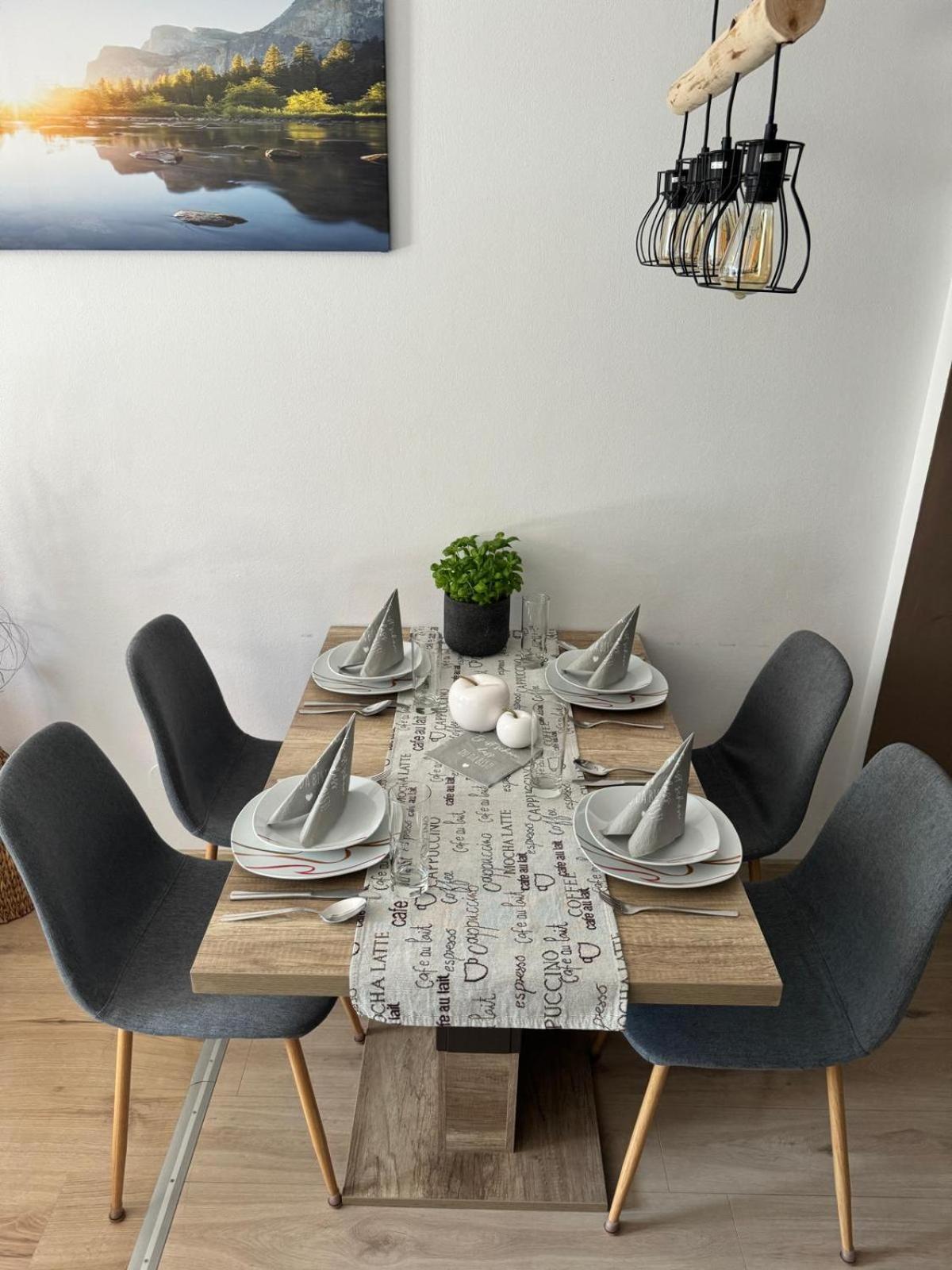 Schnelli Appartement 슈라드밍 외부 사진